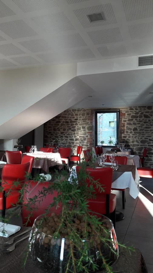 Les Pierres Folles Bed & Breakfast Rozier-en-Donzy Екстериор снимка